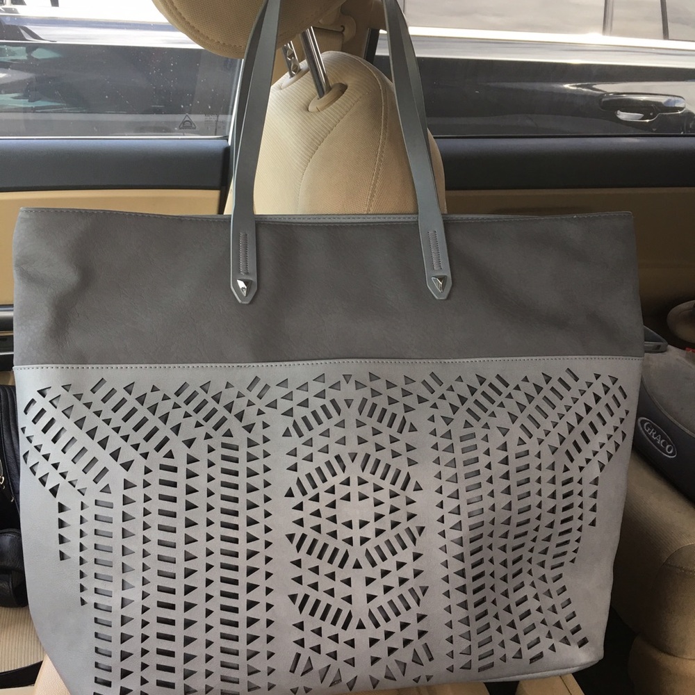 Stella and Dote Hudson Tote
